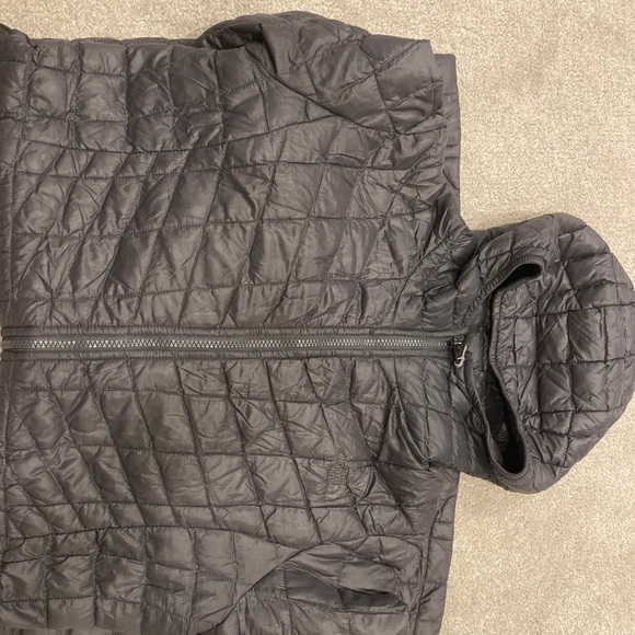 North Face Winter Coat - Picture 2 of 12